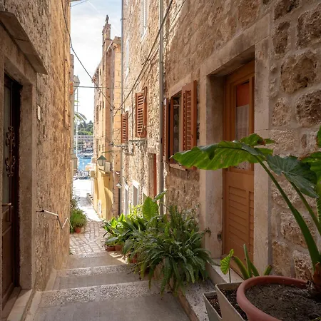 Harbourside Guesthouse Mandina - Zf Hvar Hvar Town Exterior photo