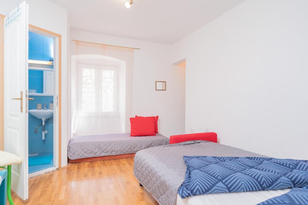 Apartment Harbourside Mandina - Zf Hvar