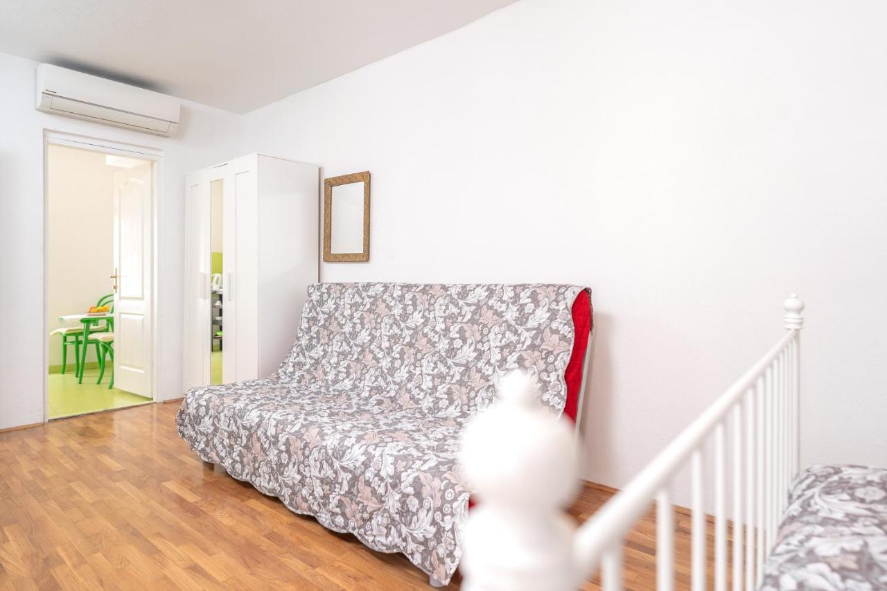 Harbourside Mandina - Zf Hvar Apartmán